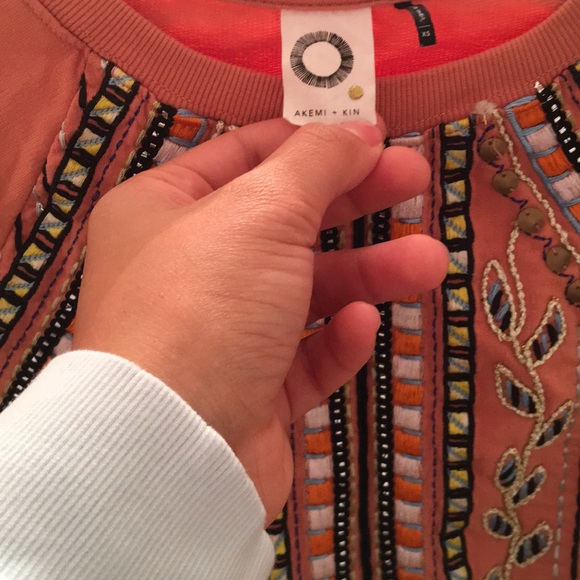 Pink sweater - Picture 2 of 4